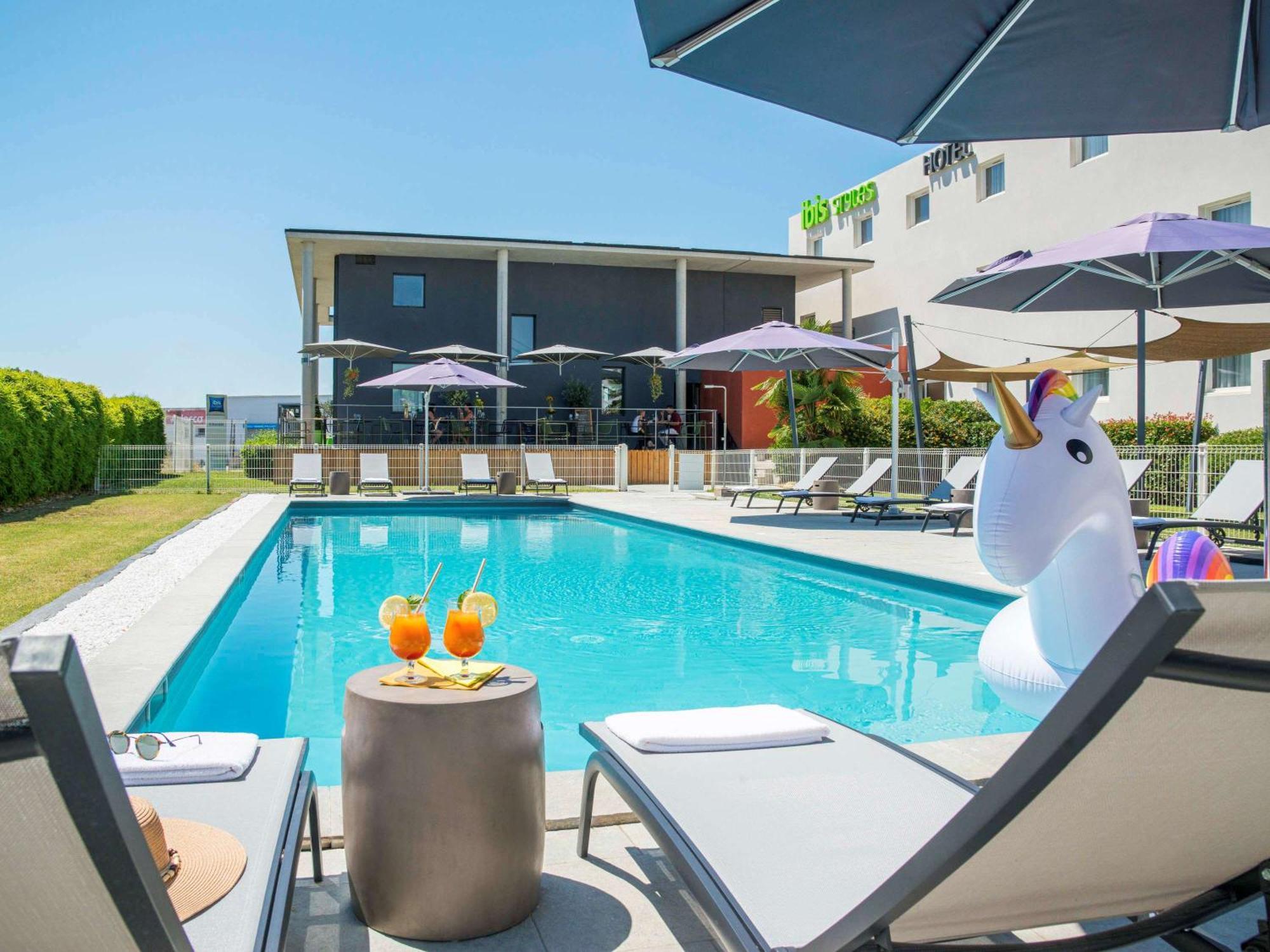 Ibis Styles Pertuis Portes Du Luberon المظهر الخارجي الصورة
